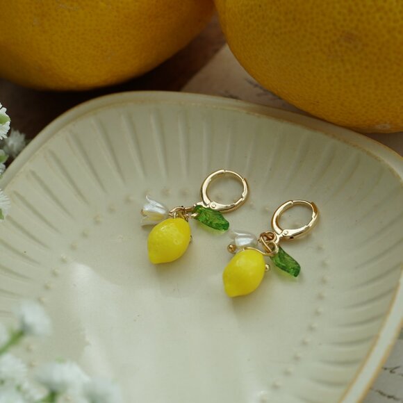 Handmade cute lemon earrings - Picture 3 of 7